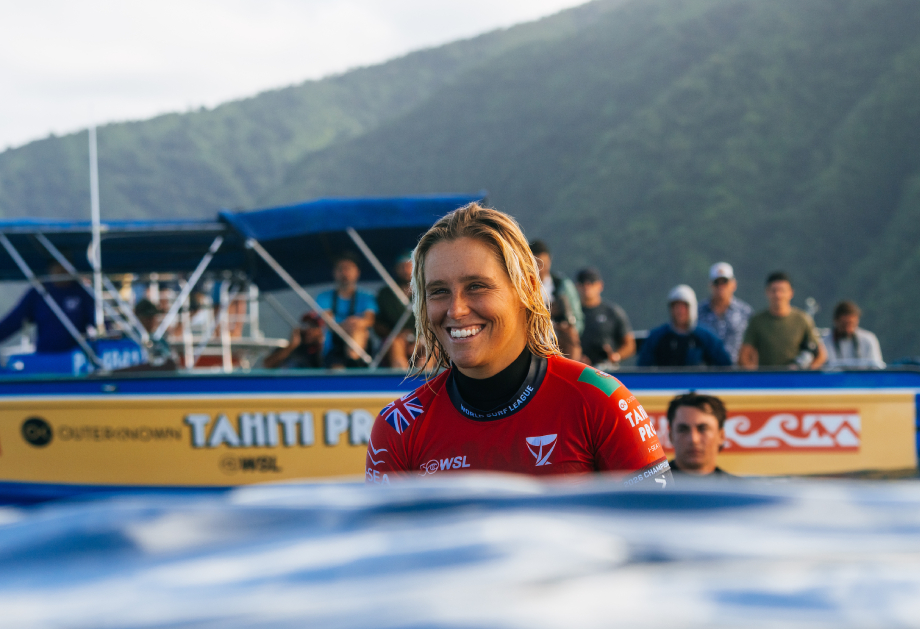Yolanda Hopkins 26Tahiti HAN00867 Hannah Anderson (1)